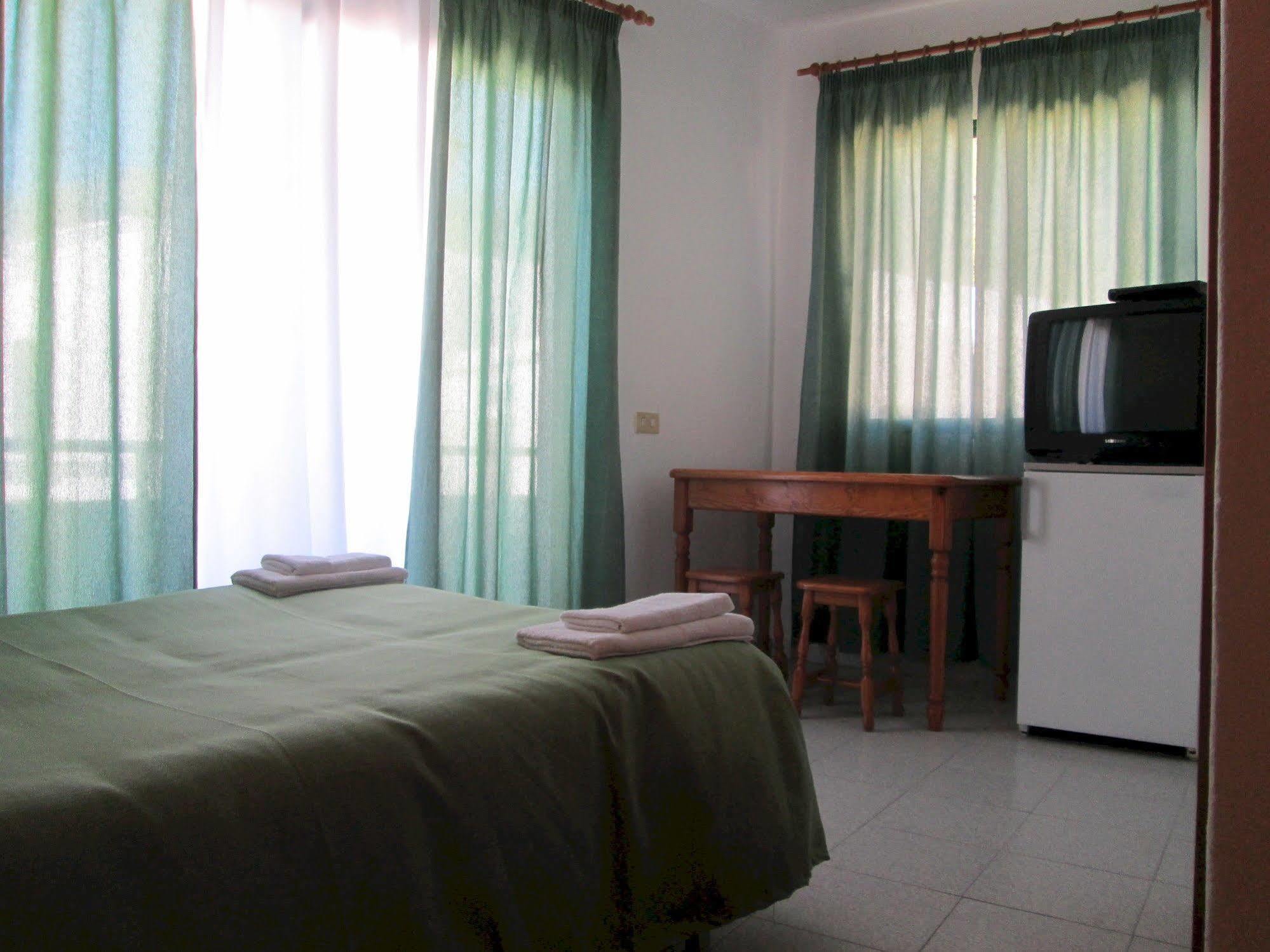 La Palma Hostel By Pension Central Fuencaliente de la Palma Ngoại thất bức ảnh